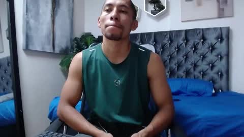 Snapshot of richar_voller chatting on 26, 11, 2025 richar_voller online show from 26, 11, 2025