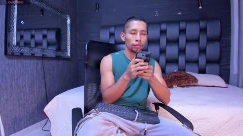 Snapshot of richar_voller chatting on 27, 11, 2025 richar_voller online show from 27, 11, 2025