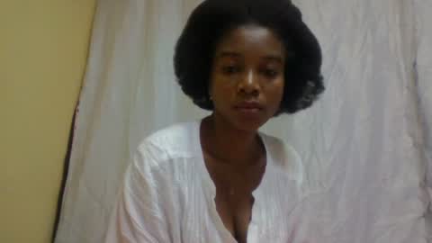Snapshot of richella34 chatting on 25, 6, 2026 richella34 online show from 25, 6, 2026