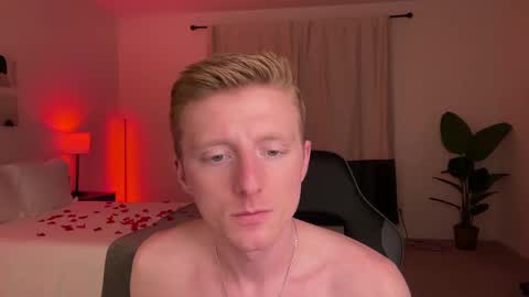 Snapshot of richiewest chatting on 15, 2, 2025 Richie online show from 15, 2, 2025