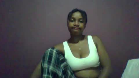 Snapshot of ricie001 chatting on 12, 2, 2026 ricie001 online show from 12, 2, 2026