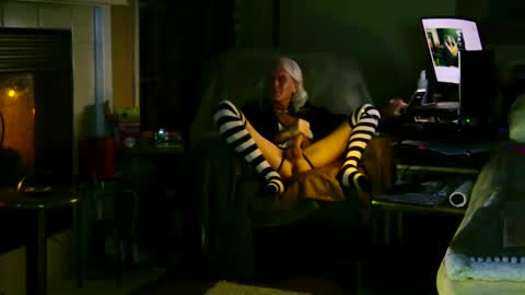 Snapshot of ricks4fun chatting on 22, 1, 2025 PINK HOLE TWINK online show from 22, 1, 2025