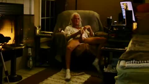 Snapshot of ricks4fun chatting on 12, 10, 2025 PINK HOLE TWINK online show from 12, 10, 2025