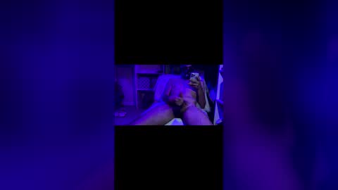 Snapshot of ricos2sexy chatting on 14, 12, 2025 Rico 2 Sexxxy online show from 14, 12, 2025