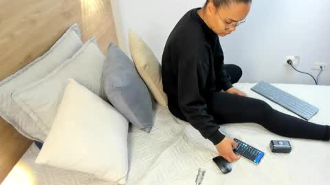 Sara online show from 12, 4, 2026