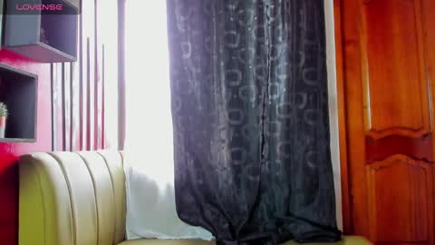 Snapshot of rihannagil chatting on 18, 12, 2024 rihanna online show from 18, 12, 2024