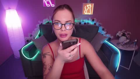 Snapshot of rikaraily chatting on 9, 1, 2025 Rika online show from 9, 1, 2025