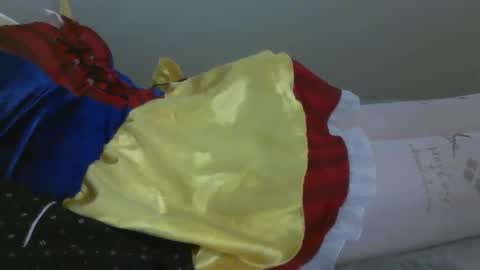 riley_belle98 online show from 3, 2, 2025