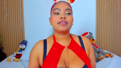 Snapshot of rileydolly chatting on 13, 12, 2024 RileyDolly online show from 13, 12, 2024