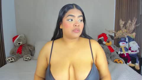 Snapshot of rileydolly chatting on 25, 11, 2025 RileyDolly online show from 25, 11, 2025