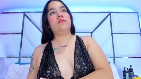 Snapshot of rileysweett chatting on 27, 1, 2025 Riley online show from 27, 1, 2025