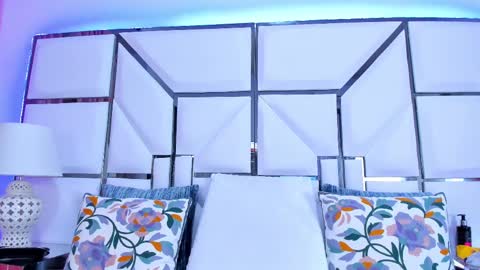 Snapshot of rileysweett chatting on 14, 2, 2025 Riley online show from 14, 2, 2025