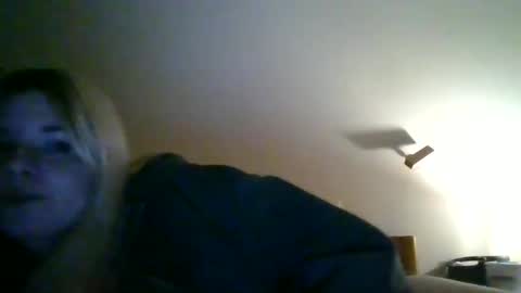 rileyzoee9 online show from 4, 1, 2025