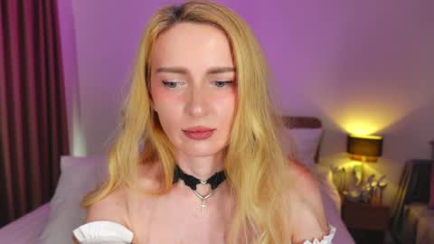 SweetRina online show from 2, 2, 2025