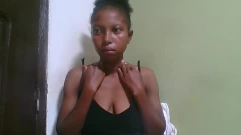 Snapshot of rinah654271 chatting on 2, 2, 2026 rinah654271 online show from 2, 2, 2026