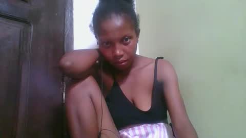 Snapshot of rinah654271 chatting on 3, 2, 2026 rinah654271 online show from 3, 2, 2026