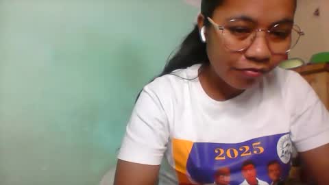 Snapshot of rinah856024 chatting on 19, 5, 2026 rinah856024 online show from 19, 5, 2026