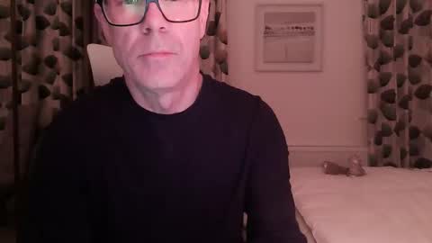 Snapshot of ringomar chatting on 19, 11, 2025 Rob online show from 19, 11, 2025