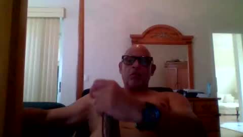 Snapshot of rionel chatting on 20, 2, 2025 RioNel online show from 20, 2, 2025