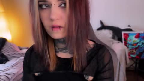   DianaBrite            fansl y online show from 13, 2, 2026