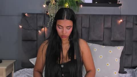 RIRI  online show from 17, 9, 2025