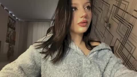 Nicole online show from 22, 4, 2026