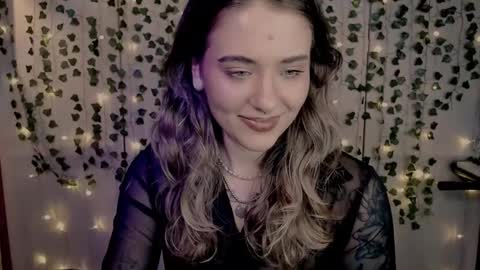 Snapshot of risha_laass chatting on 1, 2, 2025 risha_laass online show from 1, 2, 2025