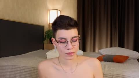 Agnes online show from 24, 12, 2024