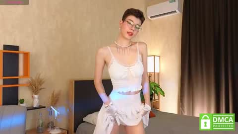 Agnes online show from 3, 2, 2025