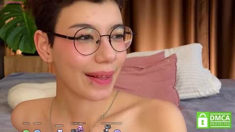 Agnes online show from 13, 2, 2025