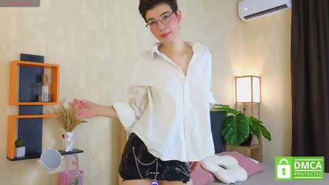 Agnes online show from 7, 3, 2025