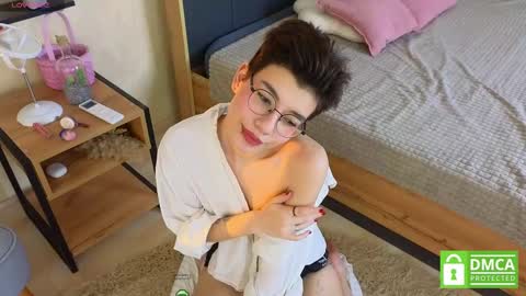 Agnes online show from 7, 3, 2025