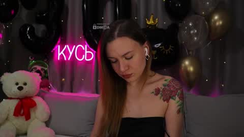 Snapshot of ritakycb chatting on 30, 11, 2025 Rita online show from 30, 11, 2025