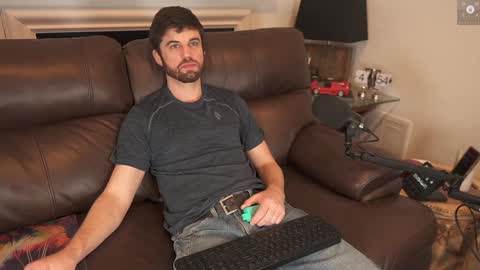 Ryan aka KeylimeRy online show from 2, 1, 2025