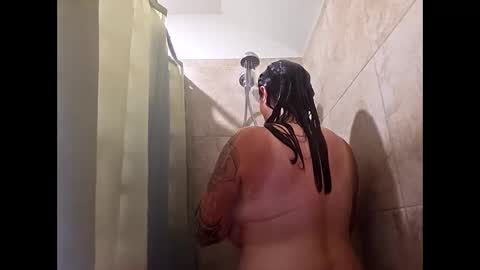 Snapshot of rnrbeauty99 chatting on 26, 9, 2025 rnrbeauty99 online show from 26, 9, 2025