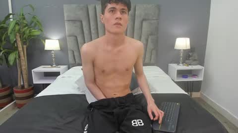 Roan Birkin online show from 31, 1, 2025