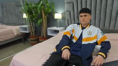 Roan Birkin online show from 11, 2, 2025