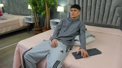 Roan Birkin online show from 11, 2, 2025