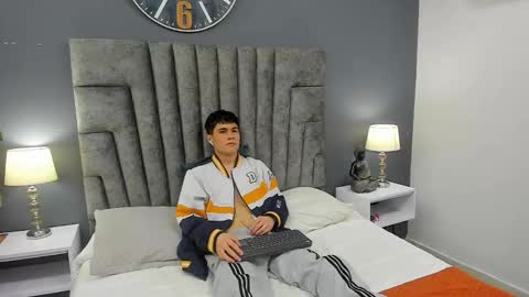 Roan Birkin online show from 24, 2, 2025