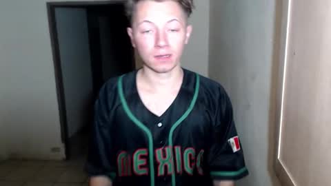 Snapshot of roastingcorn chatting on 5, 2, 2026 RoastingCorn online show from 5, 2, 2026