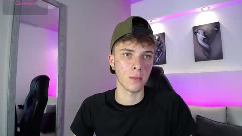 Snapshot of robbinblaze chatting on 3, 12, 2025 Robbin online show from 3, 12, 2025