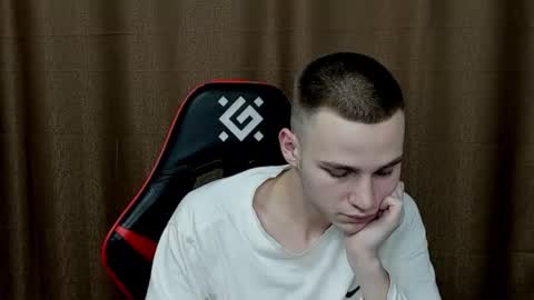 Snapshot of robert10211 chatting on 28, 12, 2024 robert10211 online show from 28, 12, 2024