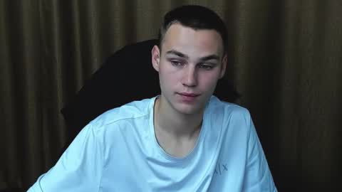 Snapshot of robert10211 chatting on 8, 9, 2025 robert10211 online show from 8, 9, 2025