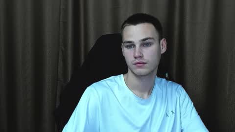 Snapshot of robert10211 chatting on 12, 9, 2025 robert10211 online show from 12, 9, 2025