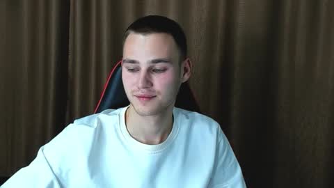 Snapshot of robert10211 chatting on 2, 10, 2025 robert10211 online show from 2, 10, 2025