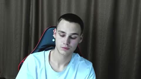 Snapshot of robert10211 chatting on 7, 10, 2025 robert10211 online show from 7, 10, 2025