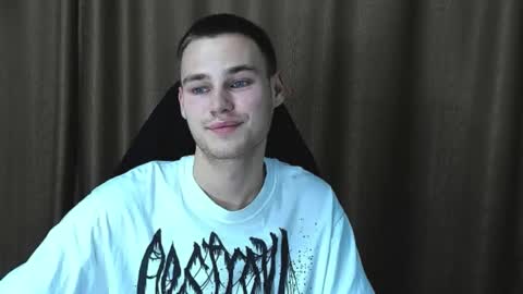 Snapshot of robert10211 chatting on 9, 10, 2025 robert10211 online show from 9, 10, 2025