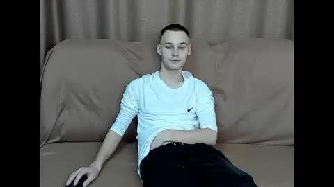 Snapshot of robert10211 chatting on 27, 10, 2025 robert10211 online show from 27, 10, 2025