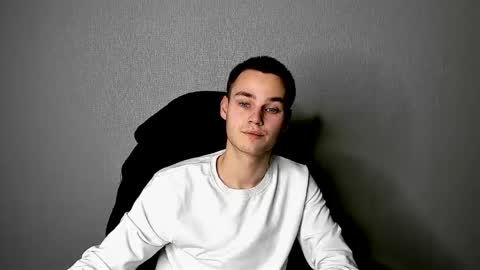 Snapshot of robert10211 chatting on 24, 11, 2025 robert10211 online show from 24, 11, 2025