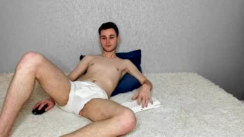 robert10211 online show from 1, 4, 2026